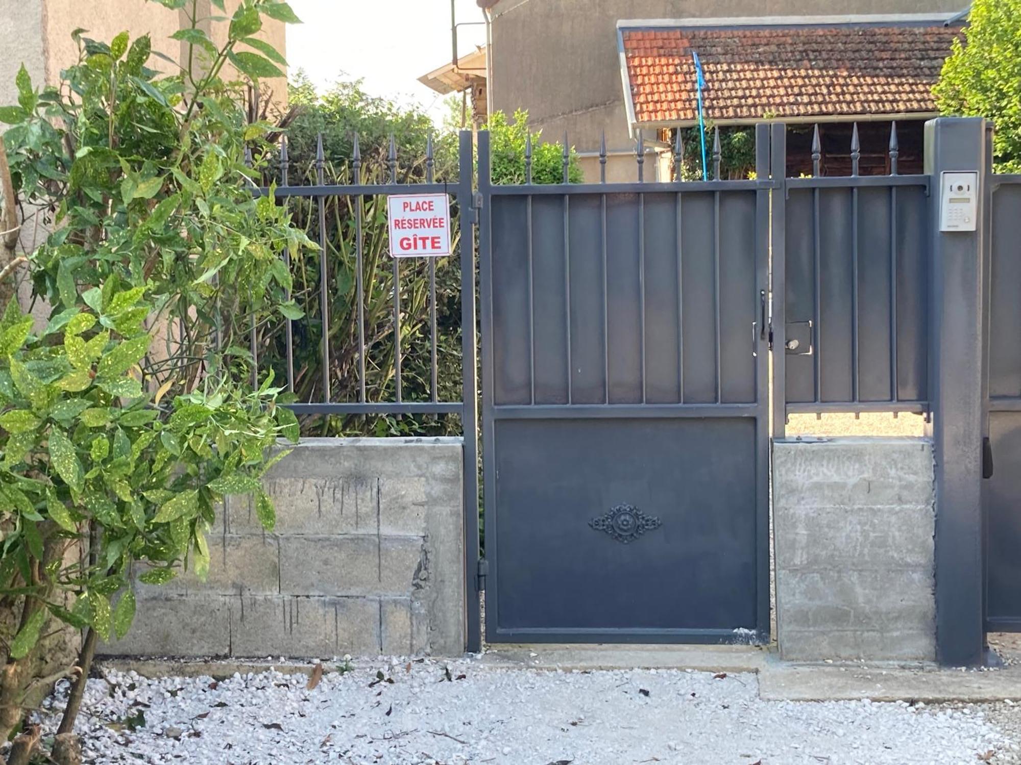 Gite Des Bons Voisins Marigny-le-Cahouet Zewnętrze zdjęcie